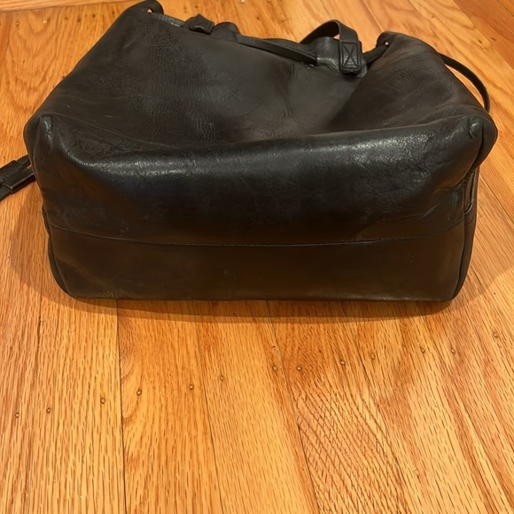 MADEWELL | Black Leather Drawstring Tote - Picture 5 of 7